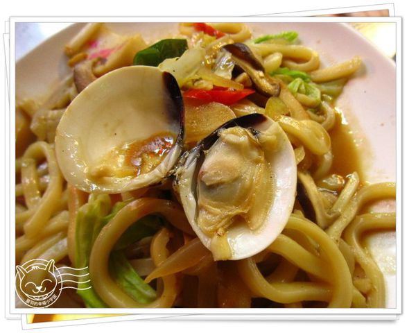 ※ 一本壽司 ※【星羽愛美食-台中】逼逼撥撥鮭魚卵，狂推激推平價日本料理~-一本壽司