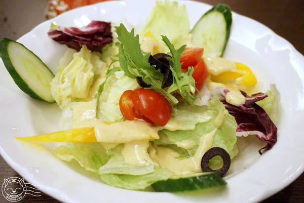 ※ Prem譜戀異國料理餐廳 ※ 【星羽愛美食-台中】團購網美食再一發，旱溪夜市附近竟有城市仙境!!-Prem