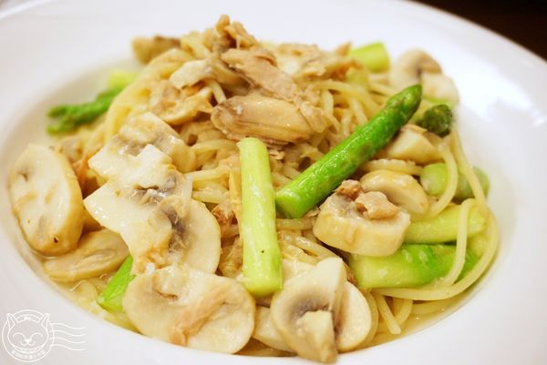 ※ Prem譜戀異國料理餐廳 ※ 【星羽愛美食-台中】團購網美食再一發，旱溪夜市附近竟有城市仙境!!-Prem