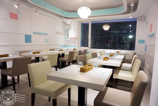 ※ 恬心朵朵 ※【星羽愛美食-台中】彰化名店開設台中分店,麻油猴頭菇燉飯特別又美味~。-Lily White Cafe ※ 恬心朵朵 ※【星羽愛美食-台中】彰化名店開設台中分店,麻油猴頭菇燉飯特別又美味~。-Lily White Cafe