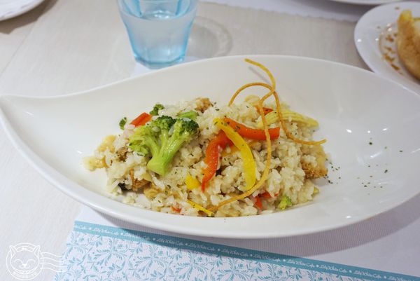 ※ 恬心朵朵 ※【星羽愛美食-台中】彰化名店開設台中分店，麻油猴頭菇燉飯特別又美味~。-Lily White Cafe