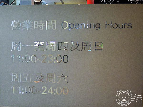 ※ Vapiano ※【星羽愛美食-台中】環境排場還不錯，自助點菜端菜有點累，寬版麵感情太好通通黏做夥~。-Vapiano