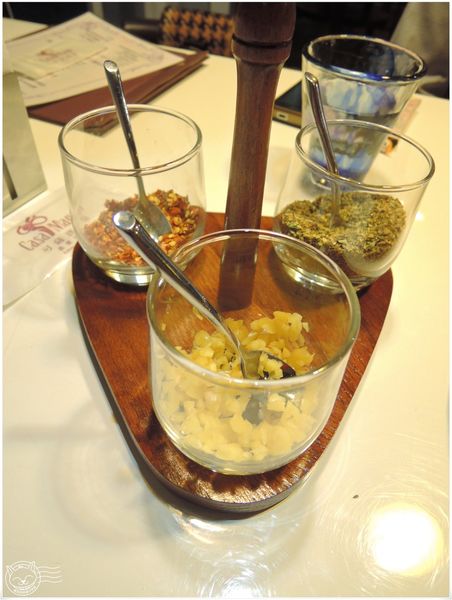 Casa-Mago可薩瑪果義饗空間 ※【星羽是吃貨-台中】餐點用心好吃服務佳，魔術似的海鮮沙拉大份量吃到翻肚~-Casa-Mago