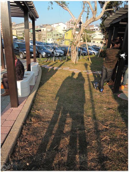※ 米夏‧費德爾、彩虹眷村 ※【星羽愛美食-台中】讓人驚艷平價學區美食，起司夾心歐姆蕾滋~-米夏費德爾