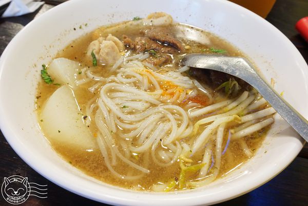 ※ 泰小葉泰國米粉湯專賣店 ※【星羽是吃貨-台中】一個因為喜歡成就的夢想，平價美味料多實在。-泰小葉泰國米粉湯專賣店