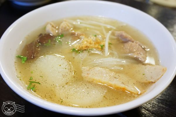 ※ 泰小葉泰國米粉湯專賣店 ※【星羽是吃貨-台中】一個因為喜歡成就的夢想，平價美味料多實在。-泰小葉泰國米粉湯專賣店