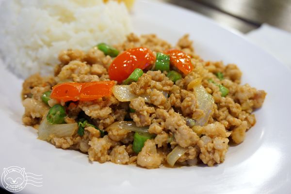 ※ 泰小葉泰國米粉湯專賣店 ※【星羽是吃貨-台中】一個因為喜歡成就的夢想，平價美味料多實在。-泰小葉泰國米粉湯專賣店