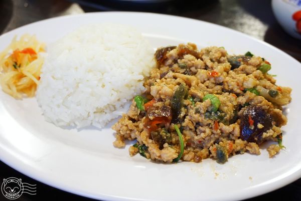※ 泰小葉泰國米粉湯專賣店 ※【星羽是吃貨-台中】一個因為喜歡成就的夢想，平價美味料多實在。-泰小葉泰國米粉湯專賣店
