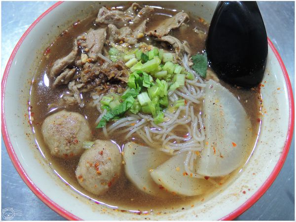 ※ 泰粉味泰國米粉湯專賣店 ※【星羽愛美食-台中】平價排隊泰國米粉湯小店，湯濃價廉美味好選擇-泰粉味泰國米粉湯專賣店