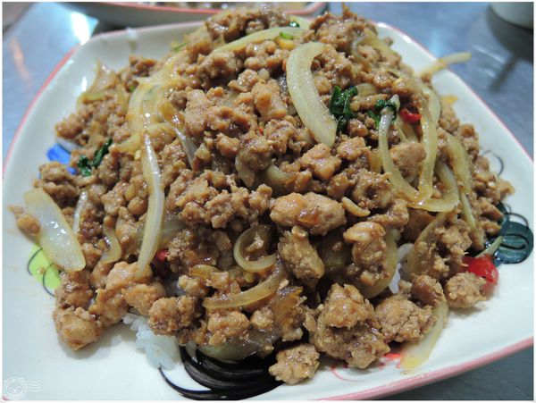 ※ 泰粉味泰國米粉湯專賣店 ※【星羽愛美食-台中】平價排隊泰國米粉湯小店，湯濃價廉美味好選擇-泰粉味泰國米粉湯專賣店