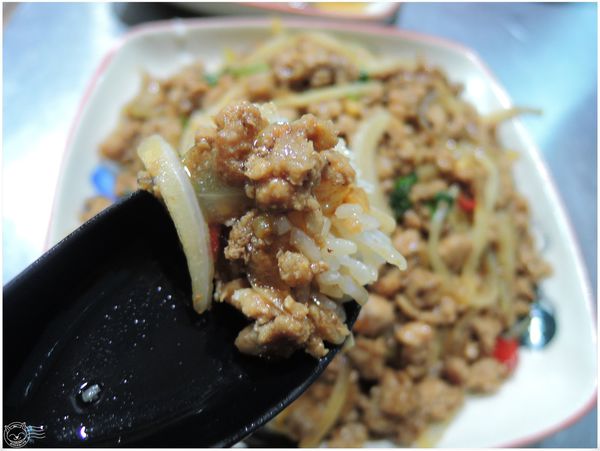 ※ 泰粉味泰國米粉湯專賣店 ※【星羽愛美食-台中】平價排隊泰國米粉湯小店，湯濃價廉美味好選擇-泰粉味泰國米粉湯專賣店