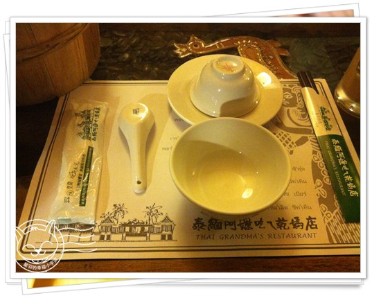 ※ 泰緬阿嬤吃ㄟ乾媽店 ※【星羽愛美食-台中】燈光美氣氛佳,打卡摩摩喳喳超大方的泰式料理~-泰緬阿嬤吃ㄟ乾媽店 ※ 泰緬阿嬤吃ㄟ乾媽店 ※【星羽愛美食-台中】燈光美氣氛佳,打卡摩摩喳喳超大方的泰式料理~-泰緬阿嬤吃ㄟ乾媽店