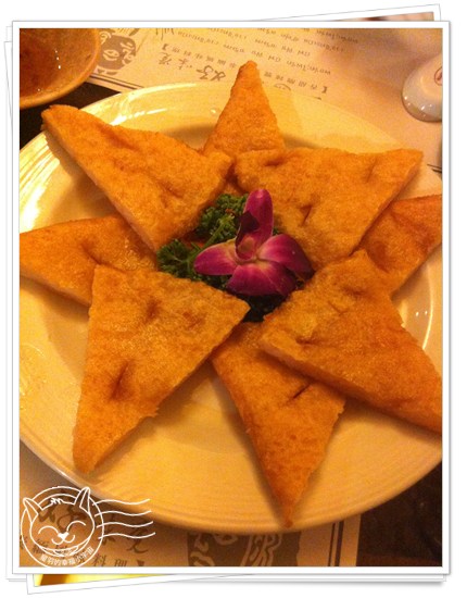※ 泰緬阿嬤吃ㄟ乾媽店 ※【星羽愛美食-台中】燈光美氣氛佳,打卡摩摩喳喳超大方的泰式料理~-泰緬阿嬤吃ㄟ乾媽店 ※ 泰緬阿嬤吃ㄟ乾媽店 ※【星羽愛美食-台中】燈光美氣氛佳,打卡摩摩喳喳超大方的泰式料理~-泰緬阿嬤吃ㄟ乾媽店