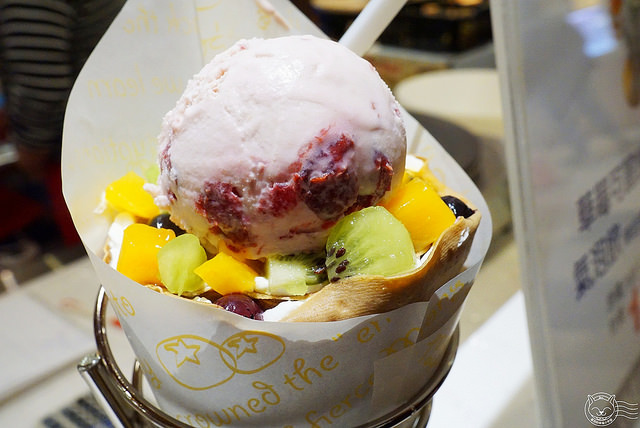 ※ LAbbito Tokyo crepe(中友店) ※【星羽是吃貨-台中北區】中友B2繽紛花朵可愛日式可麗餅！-LAbbito Tokyo crepe