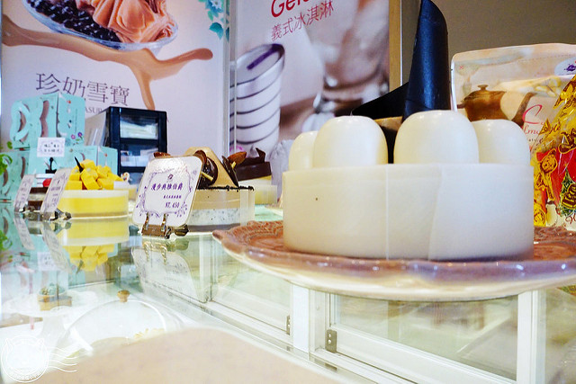 ※ 法雅花園冰品甜點(逢甲店) ※【星羽是吃貨-台中西屯】叮叮噹叮叮噹~超可愛的聖誕冰品來囉!-法雅花園冰品甜點 ※ 法雅花園冰品甜點(逢甲店) ※【星羽是吃貨-台中西屯】叮叮噹叮叮噹~超可愛的聖誕冰品來囉!-法雅花園冰品甜點