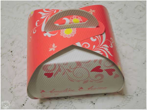 ※ 傘甘甜點工坊 ※【星羽愛美食-台中】傘下甘味小小店面，馬卡龍果醬蛋糕無一不讓星羽瘋狂-傘甘甜點工坊