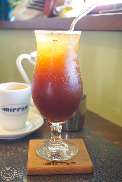 ※ Mirror cafe 魔鏡咖啡 ※【星羽愛美食-台中西區】彷彿來到歐洲的新開幕餐廳- Mirror cafe