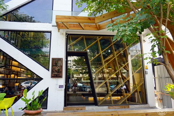 ※ 隔壁 Next Door Cafe ※【星羽愛美食-台中西區】吸睛玻璃屋綠化建築,餐點精緻CP值頗高-Next Door Cafe ※ 隔壁 Next Door Cafe ※【星羽愛美食-台中西區】吸睛玻璃屋綠化建築,餐點精緻CP值頗高-Next Door Cafe