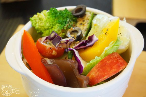 ※ 隔壁 Next Door Cafe ※【星羽愛美食-台中西區】吸睛玻璃屋綠化建築,餐點精緻CP值頗高-Next Door Cafe ※ 隔壁 Next Door Cafe ※【星羽愛美食-台中西區】吸睛玻璃屋綠化建築,餐點精緻CP值頗高-Next Door Cafe
