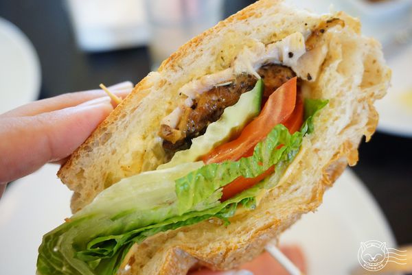 ※ 隔壁 Next Door Cafe ※【星羽愛美食-台中西區】吸睛玻璃屋綠化建築,餐點精緻CP值頗高-Next Door Cafe ※ 隔壁 Next Door Cafe ※【星羽愛美食-台中西區】吸睛玻璃屋綠化建築,餐點精緻CP值頗高-Next Door Cafe