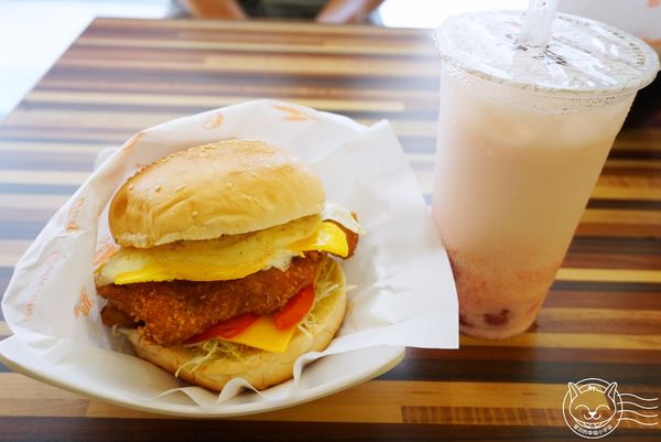 ※ 堡藏 Burger Shop ※【星羽是吃貨-台中】現點現做平價早餐，餐點樣樣料好實在-Burger Shop