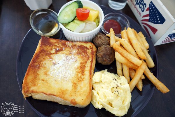 ※ AM食光、小蝸牛市集 ※【星羽愛美食-台中】台中早午餐人氣名店，價格平實餐點口味普通-AM食光