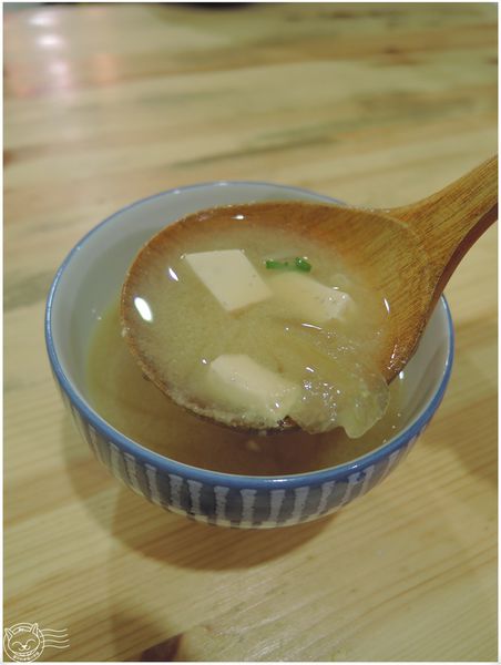 ※ murmur 默默 ※【星羽愛美食-台中】老宅改建舒適環境，飯糰鬆餅都好樸實好精緻好好吃~。-murmur