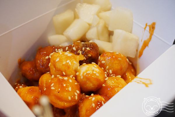 ※ 都教授來自星星的炸雞 ※【星羽是吃貨-台中逢甲夜市】夜市也有超美味韓式炸雞