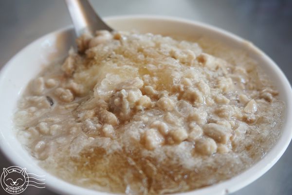 ※ 忠孝豆花 ※【星羽愛美食-台中】超平價消暑祕方，滿滿花生綿密豆花超享受-忠孝豆花