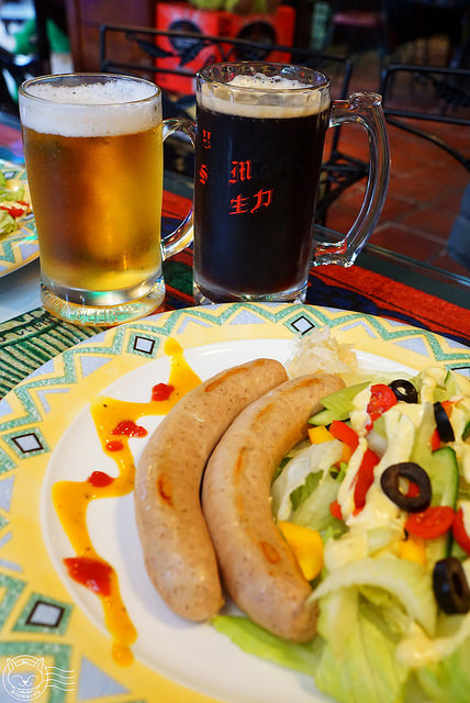 ※ 青蛙墨西哥餐廳 ※【星羽是吃貨-台中北區】24年墨西哥餐廳老店,爆起司墨西哥薄餅配生啤超滿足-青蛙墨西哥餐廳 ※ 青蛙墨西哥餐廳 ※【星羽是吃貨-台中北區】24年墨西哥餐廳老店,爆起司墨西哥薄餅配生啤超滿足-青蛙墨西哥餐廳