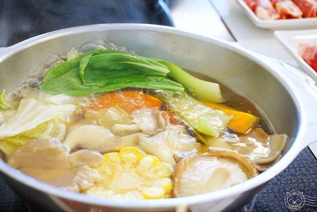 ※ 菇食美鍋 ※【星羽是吃貨-台中大里】CP值爆表兩吃涮涮鍋!! -菇食美鍋