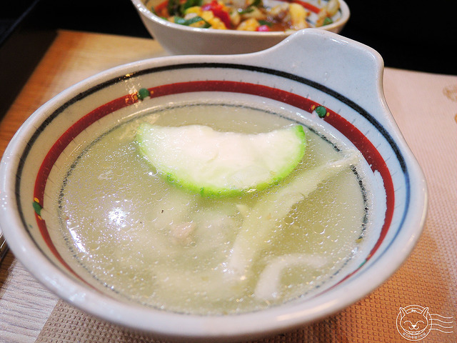 ※ 36計石頭小火鍋 ※【星羽愛美食-台中大里】擺滿桌爽度爆表的小火鍋-36計石頭小火鍋