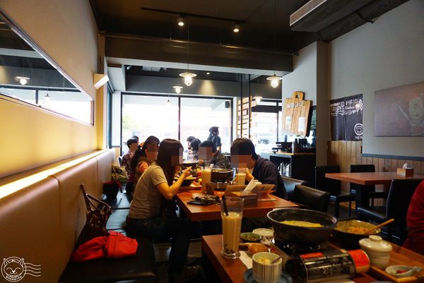 ※ 鐵熊二樂 ※【星羽是吃貨-台中南區】台中南區明亮可愛火鍋店-鐵熊二樂 ※ 鐵熊二樂 ※【星羽是吃貨-台中南區】台中南區明亮可愛火鍋店-鐵熊二樂