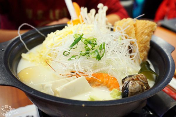 ※ 鐵熊二樂 ※【星羽是吃貨-台中南區】台中南區明亮可愛火鍋店-鐵熊二樂 ※ 鐵熊二樂 ※【星羽是吃貨-台中南區】台中南區明亮可愛火鍋店-鐵熊二樂