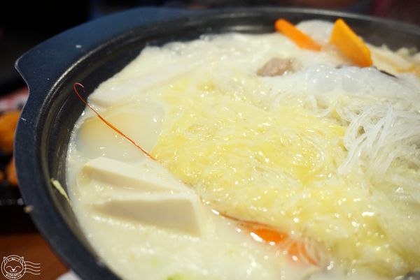※ 鐵熊二樂 ※【星羽是吃貨-台中南區】台中南區明亮可愛火鍋店-鐵熊二樂 ※ 鐵熊二樂 ※【星羽是吃貨-台中南區】台中南區明亮可愛火鍋店-鐵熊二樂