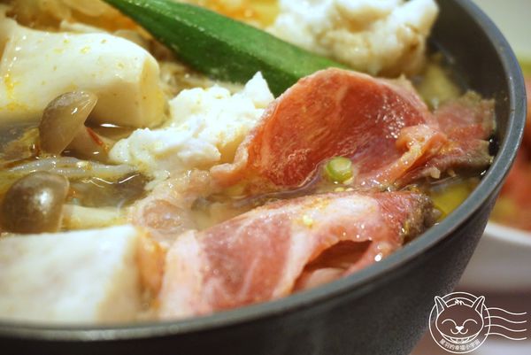 ※ 囍料理 ※【星羽是吃貨-台中】誠懇美味家庭料理，湯頭好喝料好實在，大麥豬讓阿克稱讚不已~。-囍料理