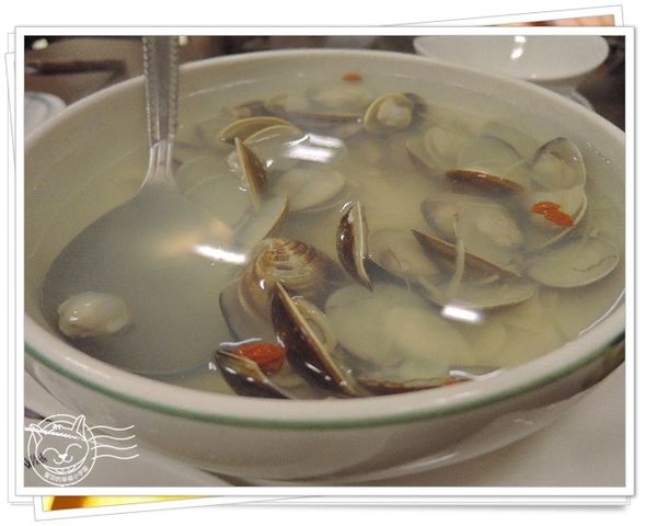 ※ 帝豪花雕雞 ※【星羽愛美食-台中】一鍋兩吃好吃花雕雞，醬濃肉Q湯頭香噴噴-帝豪花雕雞