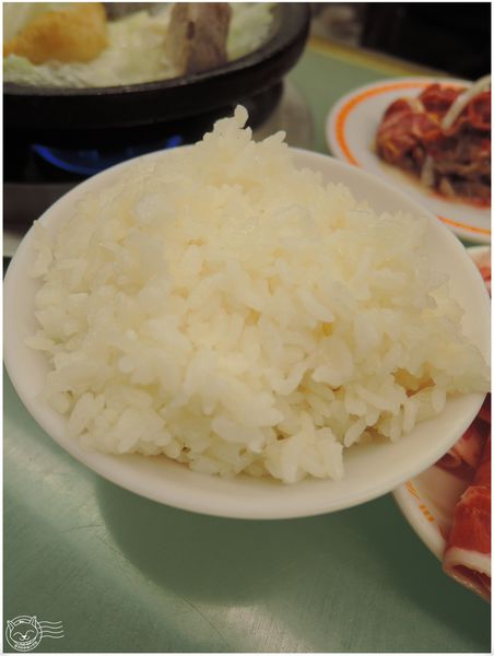 ※ 小園火鍋 ※【星羽愛美食-台中】平價石頭小火鍋,料還滿豐富但總覺得少了什麼~。-小園火鍋 ※ 小園火鍋 ※【星羽愛美食-台中】平價石頭小火鍋,料還滿豐富但總覺得少了什麼~。-小園火鍋