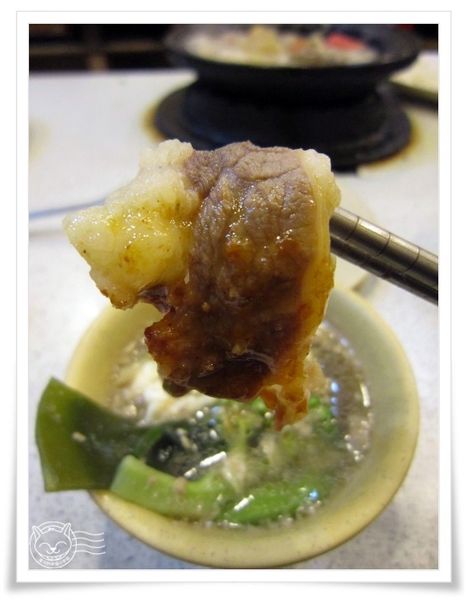 ※ 九冠樓迷你火鍋 ※【星羽愛美食-台中】熱呼呼便宜好吃石頭火鍋，湯頭好喝到不行~-九冠樓迷你火鍋