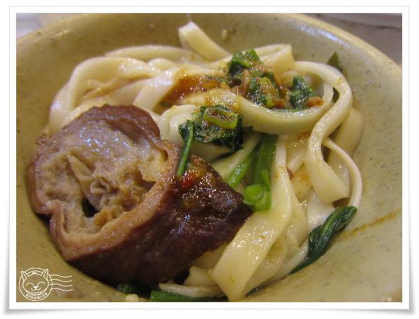 ※ 九冠樓迷你火鍋 ※【星羽愛美食-台中】熱呼呼便宜好吃石頭火鍋，湯頭好喝到不行~-九冠樓迷你火鍋