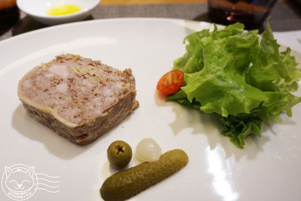 ※ LE PASSAGE ※【星羽愛美食-台中】日本帥主廚烹調精緻法國料理-LE PASSAGE