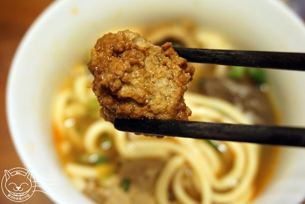 ※ 洛神賦/落香極品麻辣鍋 ※【星羽愛美食-宅配】160元宅配麻辣麵，湯好料多麵Q好吃到不行-洛神賦