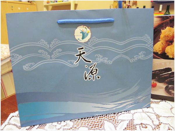 ※ 天源珍饌美食天堂 ※【星羽是吃貨-宅配】黑嚕嚕逼逼啵啵飛魚卵墨魚香腸，香香好吃黃金米~-天源珍饌美食天堂