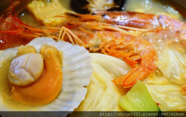 【鼎膾一品涮涮鍋】$388午間限定享超華麗海鮮石狩鍋-鼎膾一品涮涮鍋