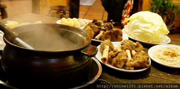 【宜蘭羅東美食推薦】大漢王朝羊肉爐.烏骨鷄.有岡山羊肉的味道~!!-大漢王朝羊肉爐