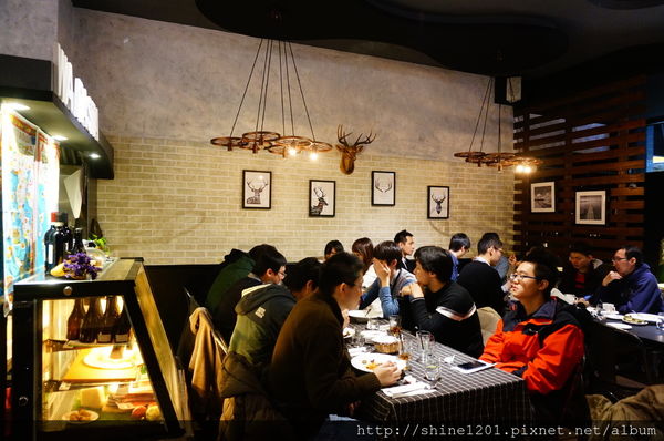 【義磚義瓦義式料理】中山店給你不一樣的放鬆小酒吧新風格.中山站美食餐廳推薦-義磚義瓦義式料理