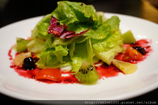 【義磚義瓦義式料理】中山店給你不一樣的放鬆小酒吧新風格.中山站美食餐廳推薦-義磚義瓦義式料理