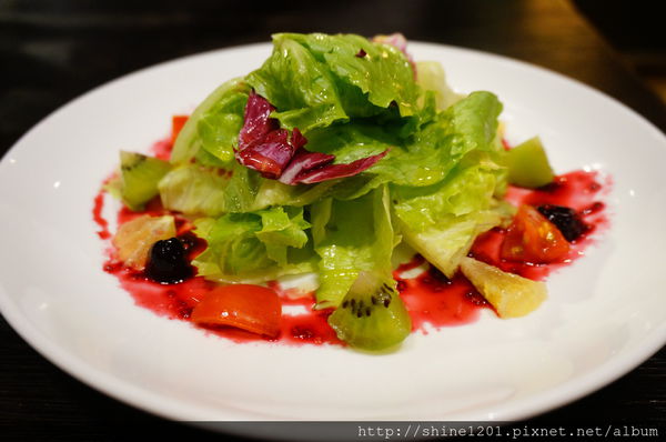 【義磚義瓦義式料理】中山店給你不一樣的放鬆小酒吧新風格.中山站美食餐廳推薦-義磚義瓦義式料理