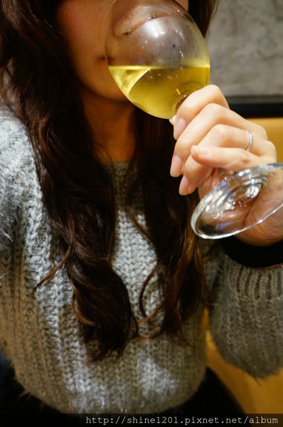 【義磚義瓦義式料理】中山店給你不一樣的放鬆小酒吧新風格.中山站美食餐廳推薦-義磚義瓦義式料理