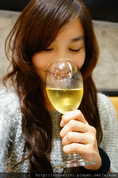 【義磚義瓦義式料理】中山店給你不一樣的放鬆小酒吧新風格.中山站美食餐廳推薦-義磚義瓦義式料理